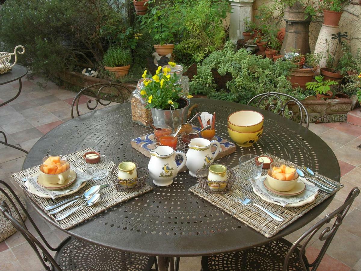 Bed and Breakfast Le Clos Des Freres Gris Экс-ан-Прованс Экстерьер фото
